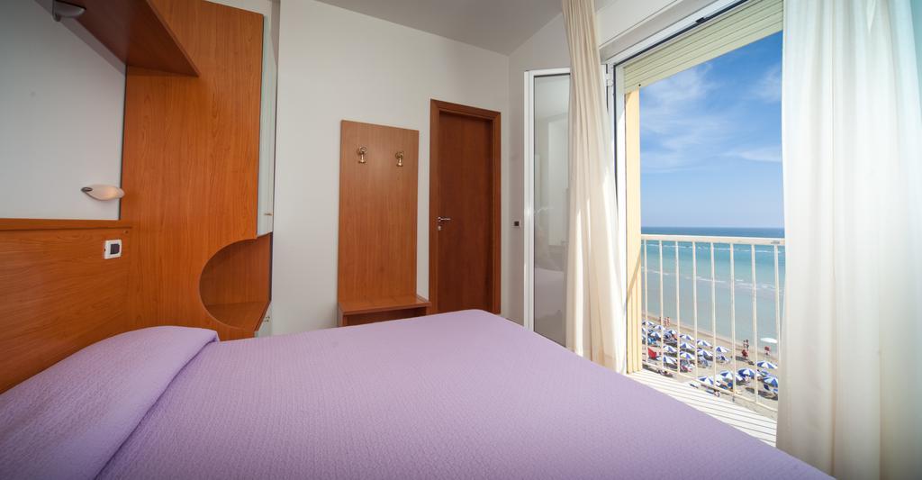 Hotel Florence Marotta Extérieur photo