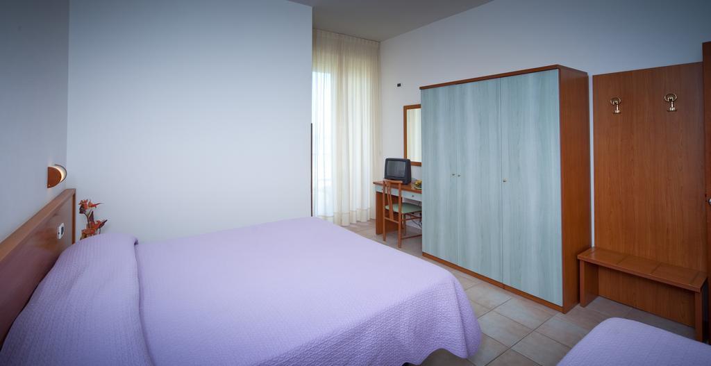 Hotel Florence Marotta Extérieur photo