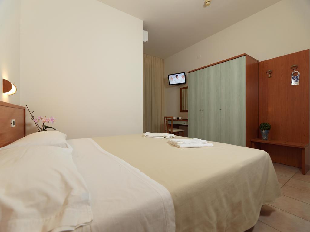 Hotel Florence Marotta Extérieur photo