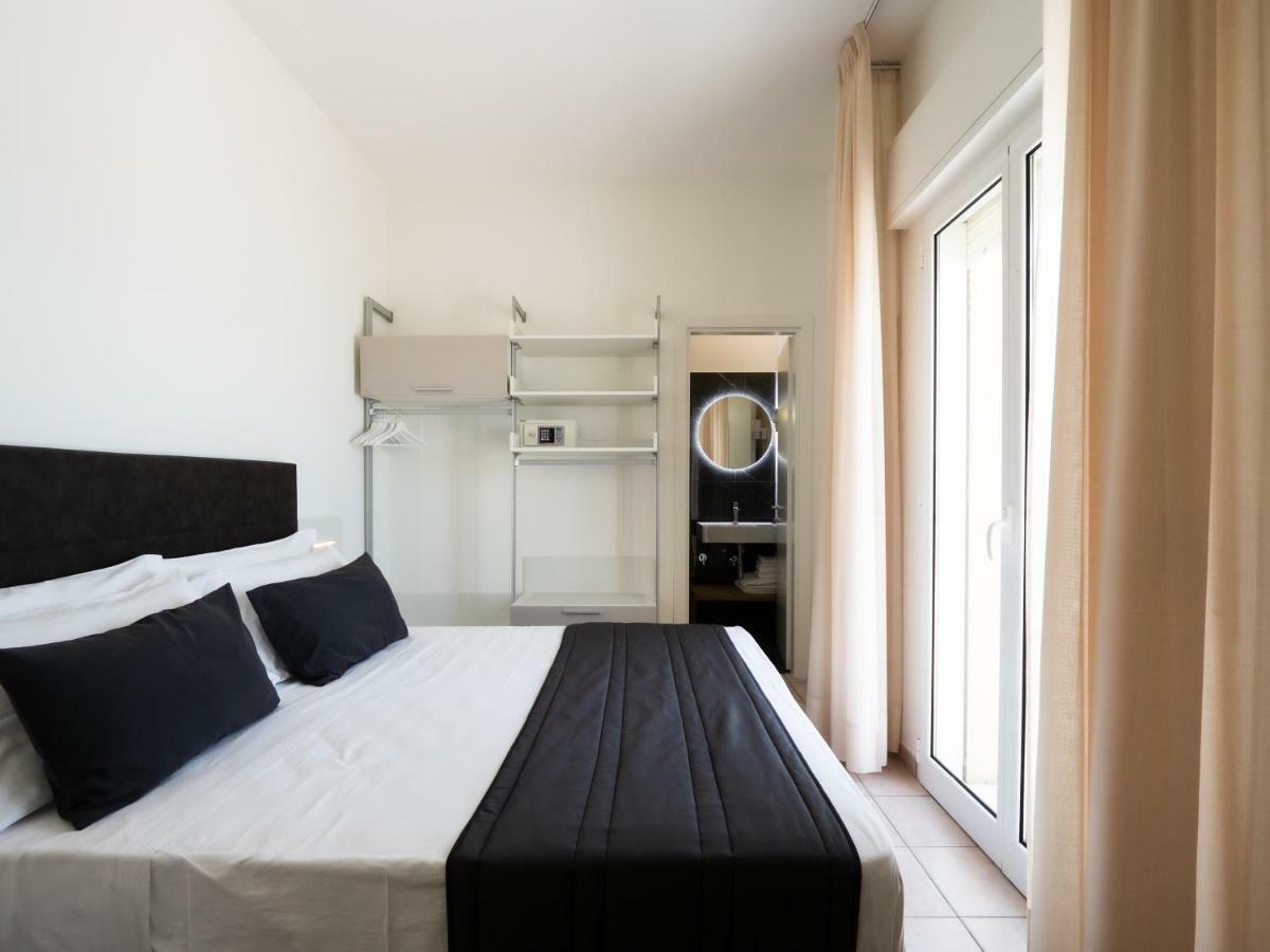 Hotel Florence Marotta Extérieur photo
